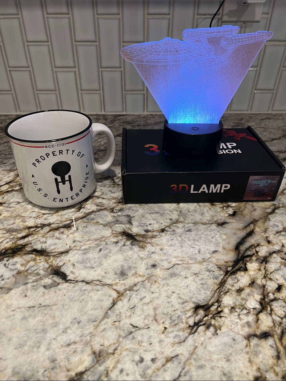 Star Trek USS Enterprise Bundle 3D LED Lamp & Mug Set